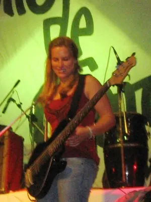Bassists — Guatemala City — 17 December 2006