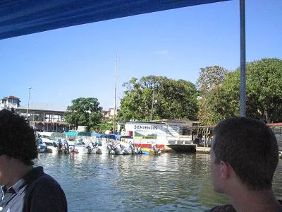 Goodbye livi — Utila — 28 December 2006