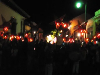 Procession2 — Guatemala City — 17 December 2006