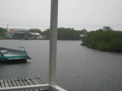 Rain — Utila — 19 January 2007